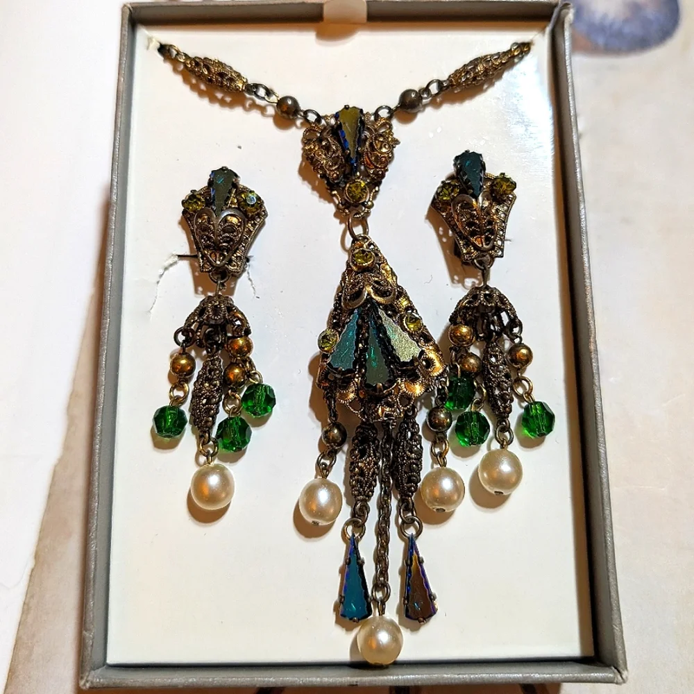 RARE Renaissance Revival W.Germany 1950s Filigree Demi Parure - Picture 2 of 8